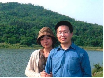 Mr. Jiang Feng and his wife. Jiang "disappeared" from Shanghai airport in mid-February and is now being held against his will in Anhui province.